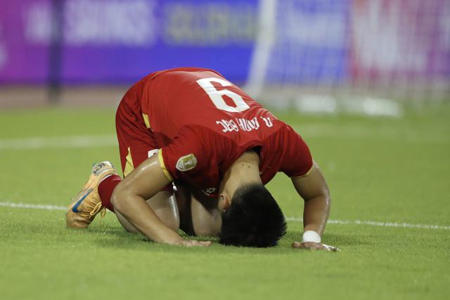 'Mặt sân Mỹ Đình đẹp quá'- Ảnh 2.