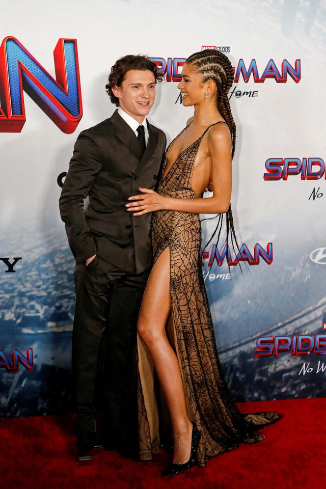Zendaya và Tom Holland đã bí mật tổ chức lễ cưới tại Anh - Ảnh 1.