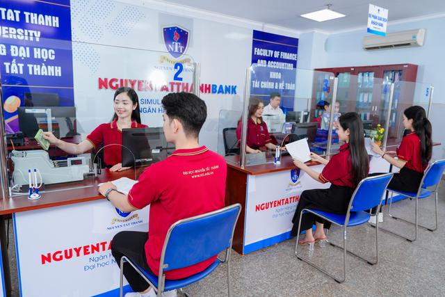 Chọn trường c&oacute; học ph&iacute; ổn định để th&ecirc;m chủ động cho h&agrave;nh tr&igrave;nh đại học- Ảnh 1.
