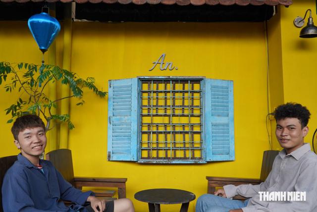 Rủ nhau check-in 'phố cổ Hội An' ở… TP.HCM - Ảnh 4.