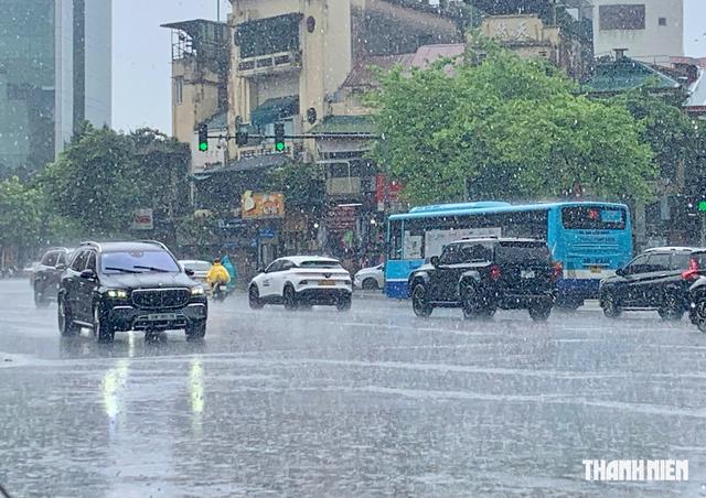 Miền Bắc giảm mưa, nắng nóng trở lại - Ảnh 1.