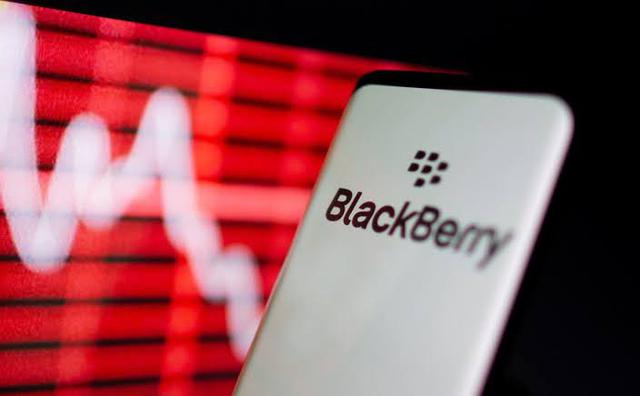 Có nên mua điện thoại BlackBerry huyền thoại ở thời điểm hiện tại? - Ảnh 1.