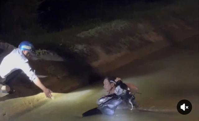 Công an làm việc với người gây tai nạn chết người rồi rời khỏi hiện trường- Ảnh 2.