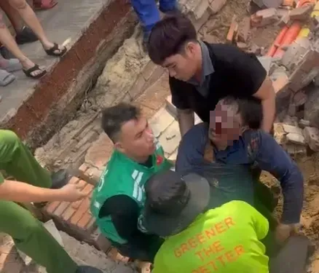 Thi công đường ven biển Mũi Né: Tường sập đè chết một người, bị thương một người- Ảnh 3.