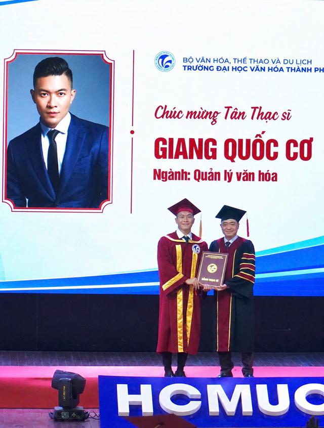 Nghệ sĩ xiếc Quốc Cơ tốt nghiệp thạc sĩ ở tuổi 42- Ảnh 2.
