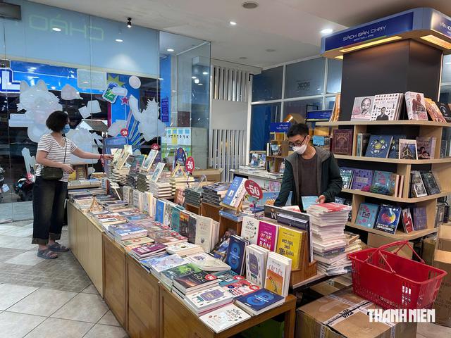 Nhà sách Phương Nam - Phú Thọ sắp khép lại hành trình sau 44 năm- Ảnh 3.