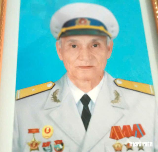 Người khắc t&ecirc;n 'liệt sĩ Dương Văn Hải' l&ecirc;n tấm nh&ocirc;m: 'T&ocirc;i nhận ra n&eacute;t chữ m&igrave;nh' - Ảnh 3.