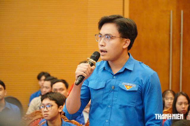 Chủ tịch tỉnh Gia Lai mong thanh niên đừng chỉ 'xin con cá' - Ảnh 3.