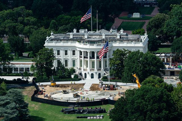 Loạt kế hoạch của ông Trump gặp trở ngại pháp lý - Ảnh 1.
