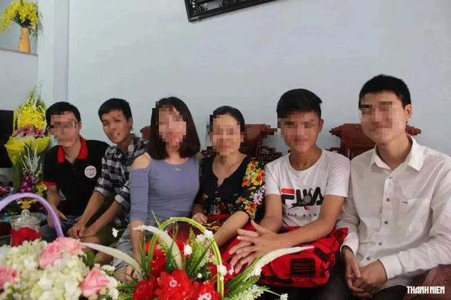 Tranh cãi: Chưa thành công là không đi họp lớp? - Ảnh 2.