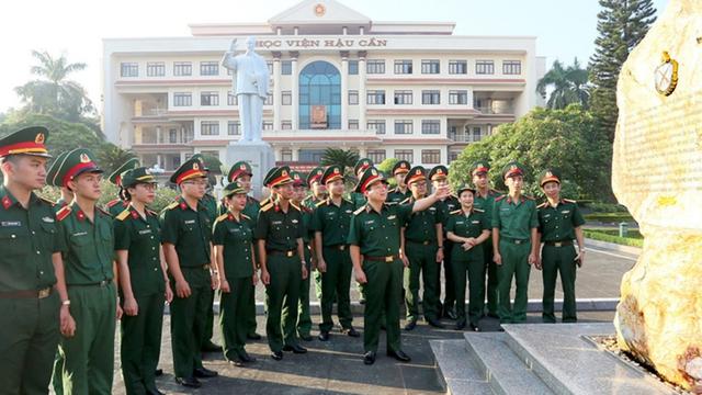 Điểm chuẩn Học viện Hậu cần từ 25,65 đến 26,97- Ảnh 1.