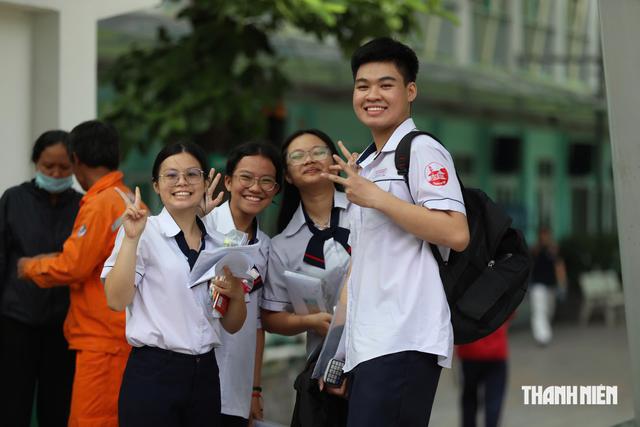 Điểm chuẩn trường ĐH thu h&uacute;t gần 83.000 th&iacute; sinh đăng k&yacute; ra sao? - Ảnh 1.