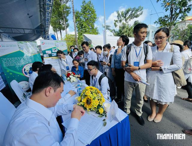 Bệnh viện ở TP.HCM cần tuyển dụng 347 bác sĩ, 435 điều dưỡng- Ảnh 3.