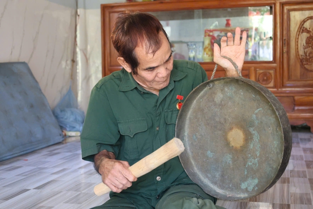 Người Cor mang họ B&aacute;c Hồ v&agrave; c&acirc;u chuyện g&igrave;n giữ tiếng chi&ecirc;ng- Ảnh 5.