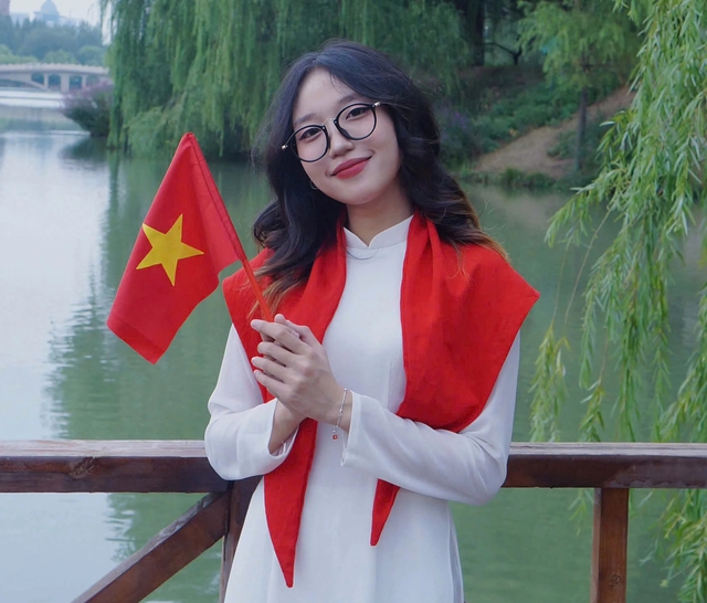 Cách Việt Nam hàng nghìn km, người trẻ đón Quốc khánh 2.9 như thế nào? - Ảnh 1.