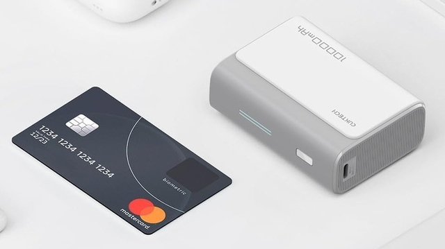 Top 4 pin sạc dự phòng nhỏ gọn nhưng mạnh mẽ bất ngờ - Ảnh 3.