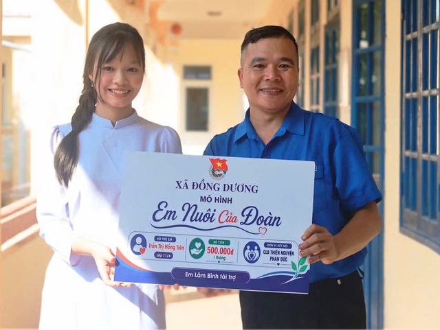C&ocirc; học tr&ograve; vừa học vừa b&aacute;n c&agrave; ph&ecirc; v&agrave; điểm tựa từ 'Em nu&ocirc;i của Đo&agrave;n'- Ảnh 3.