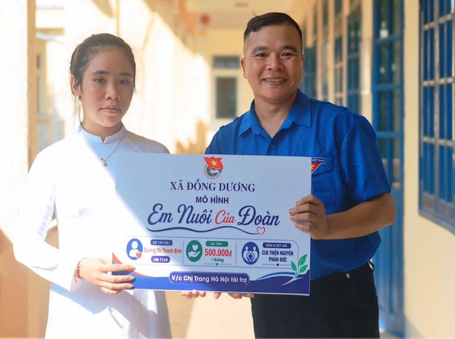 C&ocirc; học tr&ograve; vừa học vừa b&aacute;n c&agrave; ph&ecirc; v&agrave; điểm tựa từ 'Em nu&ocirc;i của Đo&agrave;n'- Ảnh 5.