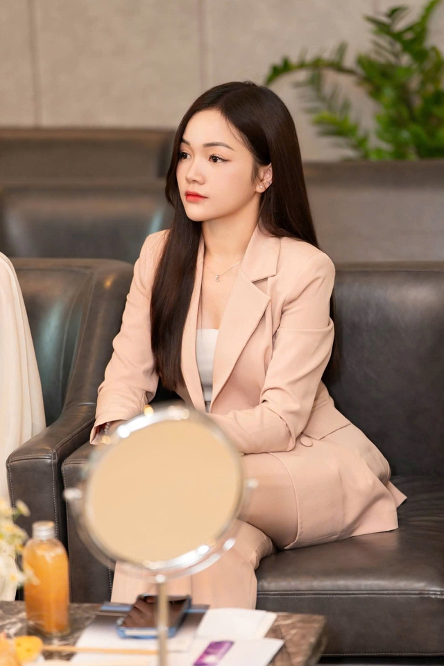 B&aacute;c sĩ L&ecirc; Huyền Trang: H&agrave;nh tr&igrave;nh kiến tạo vẻ đẹp từ sự thấu hiểu - Ảnh 2.