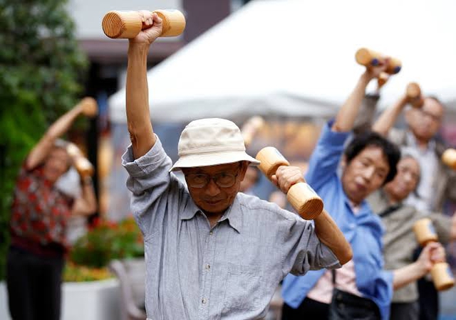 Muốn sống đến 90 tuổi hãy làm theo cách này - Ảnh 1.