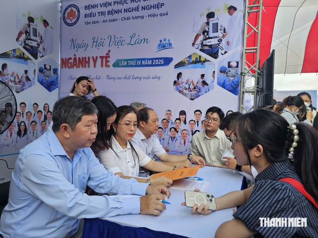 Ngành y tế TP.HCM nhắn gửi gì đối với bác sĩ trẻ đang tìm việc làm? - Ảnh 1.