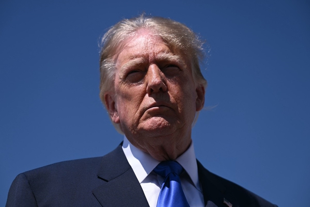 &Ocirc;ng Trump dự đo&aacute;n thời điểm xung đột kết th&uacute;c 'ngay lập tức', Iran n&ecirc;u điều kiện - Ảnh 1.