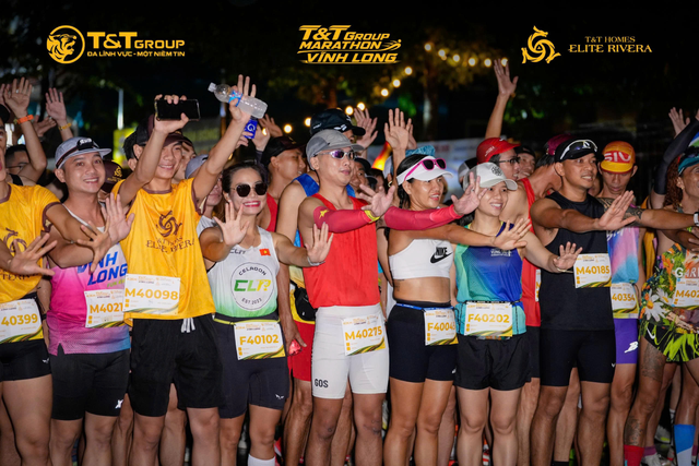 Rực rỡ sắc màu và cảm xúc tại T&T Group Marathon Vĩnh Long- Ảnh 1.