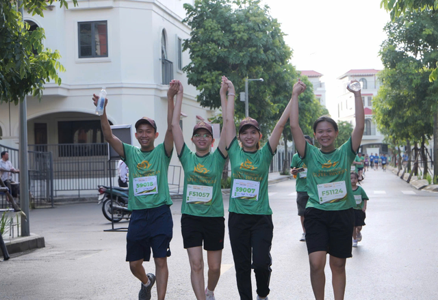 Rực rỡ sắc màu và cảm xúc tại T&T Group Marathon Vĩnh Long- Ảnh 5.