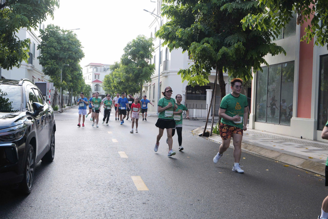 Rực rỡ sắc màu và cảm xúc tại T&T Group Marathon Vĩnh Long- Ảnh 4.