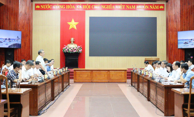 EVNNPT tăng tốc đầu tư lưới truyền tải, mở rộng không gian phát triển cho Quảng Trị- Ảnh 1.