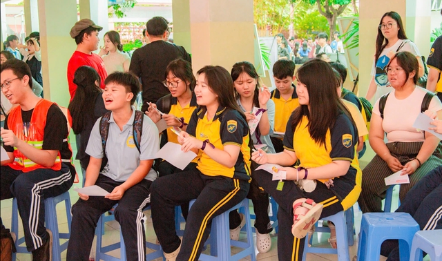 Hội trại trường THPT, nơi học sinh lớp 9 chuẩn bị cho 'hành trình vào lớp 10' - Ảnh 3.