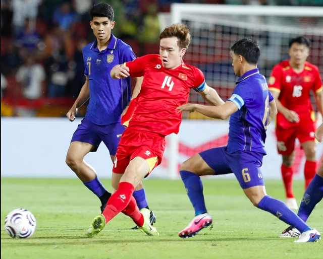 Yếu tố đặc biệt của đội tuyển Việt Nam càng khiến FIFA ASEAN Cup trở nên gay cấn
- Ảnh 1.