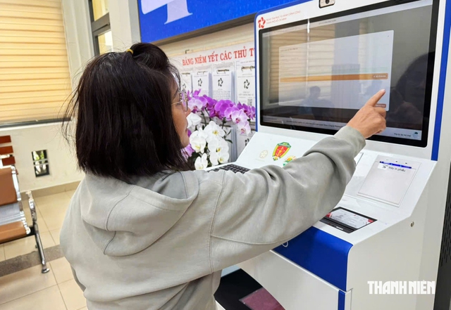 Thủ tục hành chính ở TP.HCM 'lên đời' - Ảnh 1.
