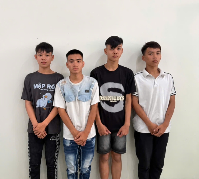 C&ocirc;ng an TP.HCM khởi tố nh&oacute;m thanh thiếu ni&ecirc;n mang m&atilde; tấu đ&aacute;nh người ở Vũng T&agrave;u- Ảnh 1.