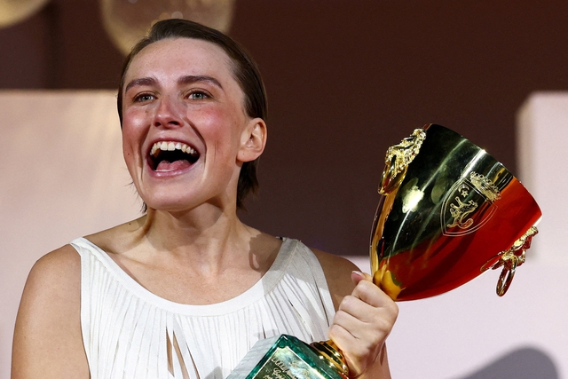 'Woman Unknown' thắng Sư tử v&agrave;ng 2026: Nỗ lực soi s&aacute;ng những phụ nữ v&ocirc; danh- Ảnh 6.