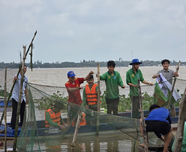 Áp thấp nhiệt đới ảnh hưởng thế nào đến mực nước lũ sông Mekong?- Ảnh 1.