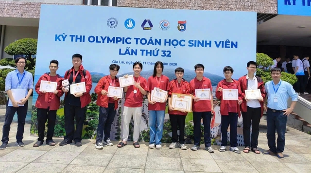 Phát triển ngành công nghệ mũi nhọn: Muốn có cây cao phải nuôi mạch nước ngầm - Ảnh 2.