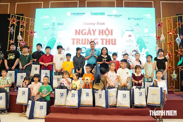 Ng&agrave;y hội Trung thu ấm &aacute;p ở Vĩnh Long - Ảnh 2.