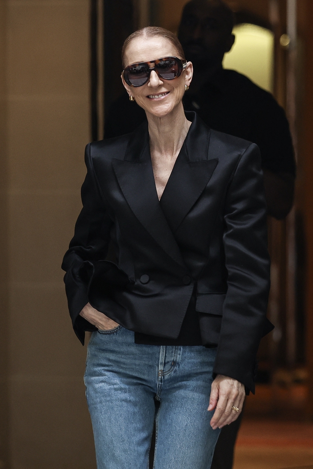 Danh ca Celine Dion sau nhiều năm chống chọi bệnh lạ - Ảnh 5.