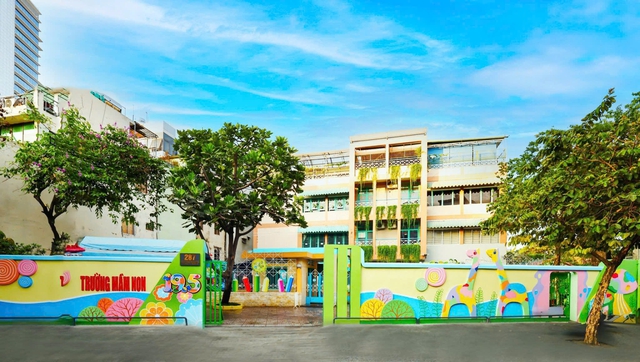 Cuộc hội ngộ đặc biệt sau mấy chục năm: Từ trẻ mầm non giờ thành ba mẹ - Ảnh 10.
