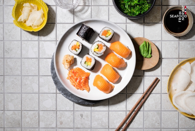 Câu chuyện chưa kể phía sau món sushi cá hồi Na Uy - Ảnh 2.