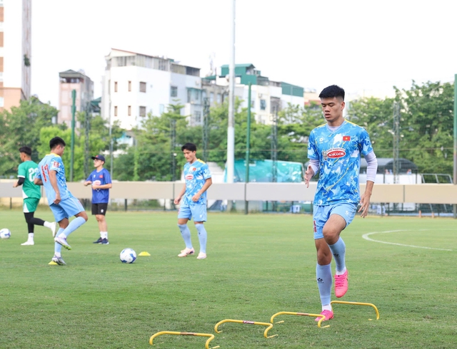 'Tòa tháp' cao 1,96 m sẽ giúp U.23 Việt Nam vững chãi ở ASIAD- Ảnh 1.