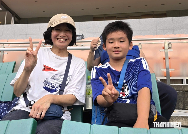 Hai mẹ con của nước chủ nhà Nhật Bản thành fan đặc biệt của đội tuyển nữ Việt Nam thế nào?- Ảnh 1.