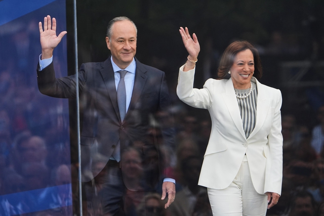 Thống đốc California bất ngờ tuyên bố không tranh cử tổng thống cạnh tranh bà Kamala Harris - Ảnh 2.