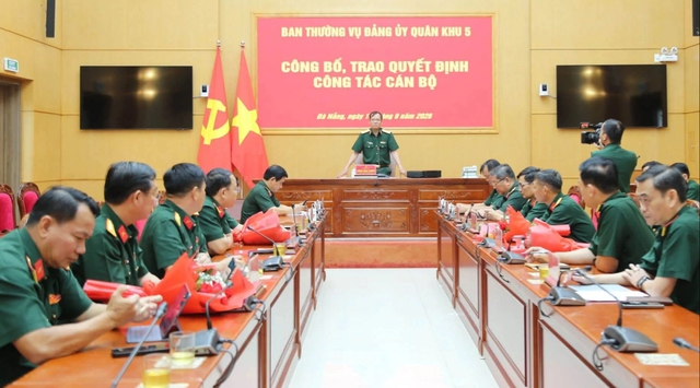 Qu&acirc;n khu 5 bổ nhiệm chỉ huy trưởng Bộ Chỉ huy qu&acirc;n sự c&aacute;c tỉnh, th&agrave;nh phố- Ảnh 1.
