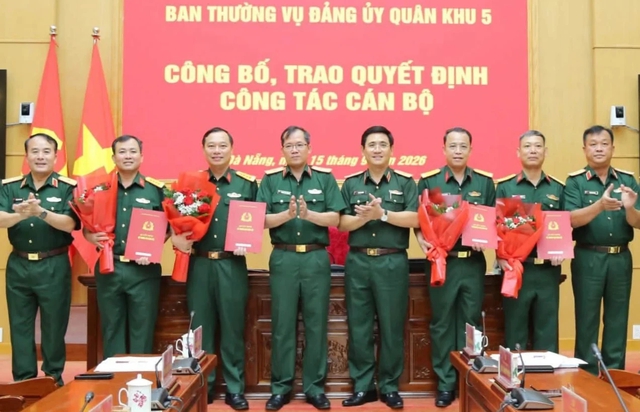 Qu&acirc;n khu 5 bổ nhiệm chỉ huy trưởng Bộ Chỉ huy qu&acirc;n sự c&aacute;c tỉnh, th&agrave;nh phố- Ảnh 3.