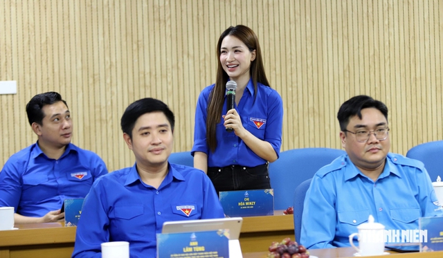 Ca sĩ Hòa Minzy tham gia Ủy ban Trung ương Hội Liên hiệp thanh niên Việt Nam- Ảnh 3.