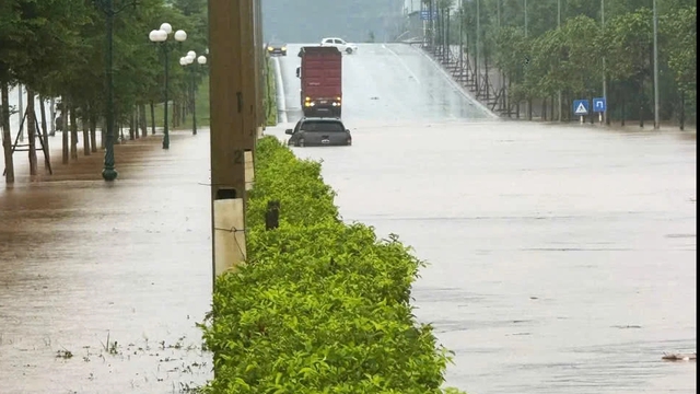 Mưa lớn kéo dài: 12 xã ở Thanh Hóa nguy cơ sạt lở rất cao - Ảnh 1.