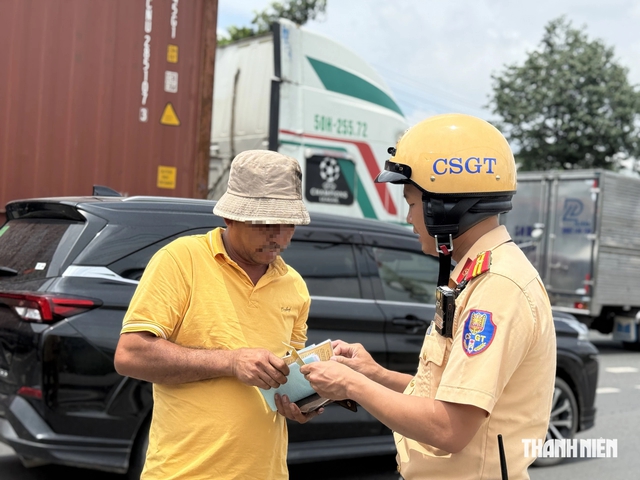 Cục CSGT: Xe nội bộ không đổi biển vàng, nhớ 2 mốc này để tránh bị phạt - Ảnh 2.
