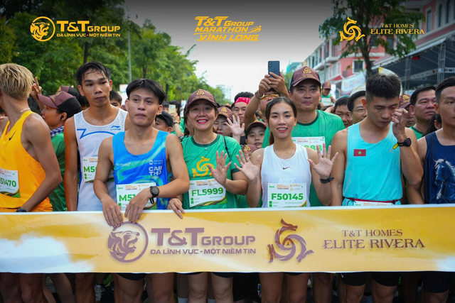 Lãnh đạo tỉnh lan tỏa tinh thần sống khỏe tại T&T Group Marathon Vĩnh Long- Ảnh 2.